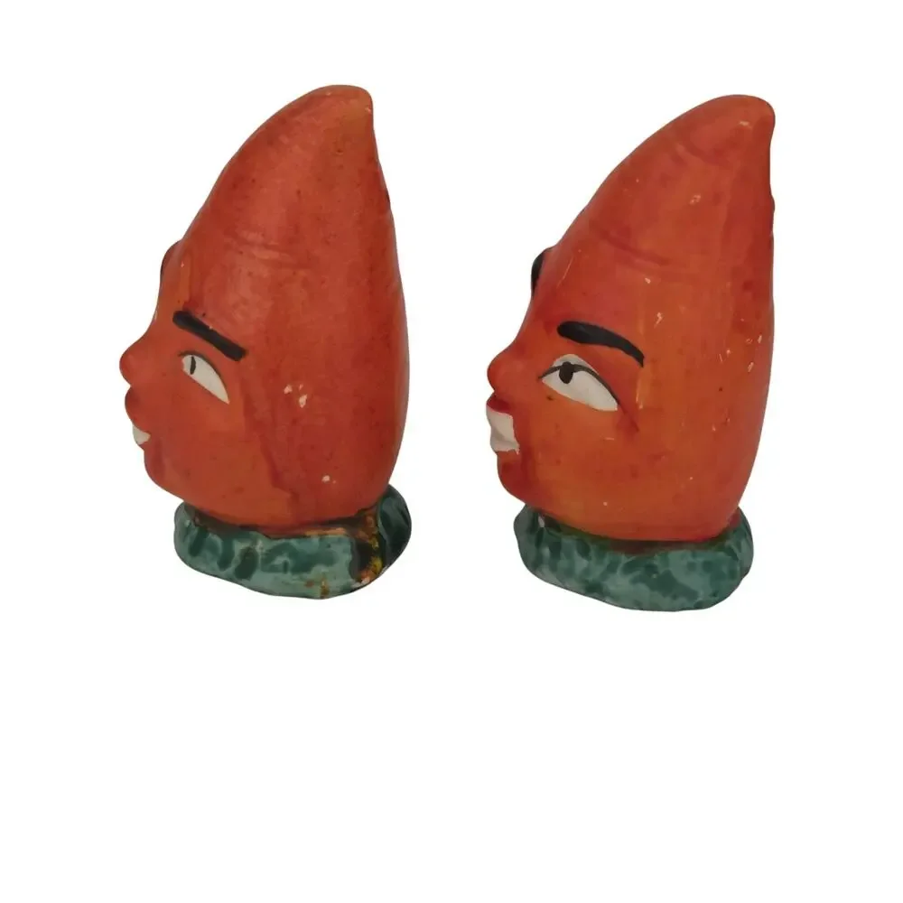 Vintage 1950s Anthropomorphic Carrot Salt & Pepper Shakers – Made in Japan